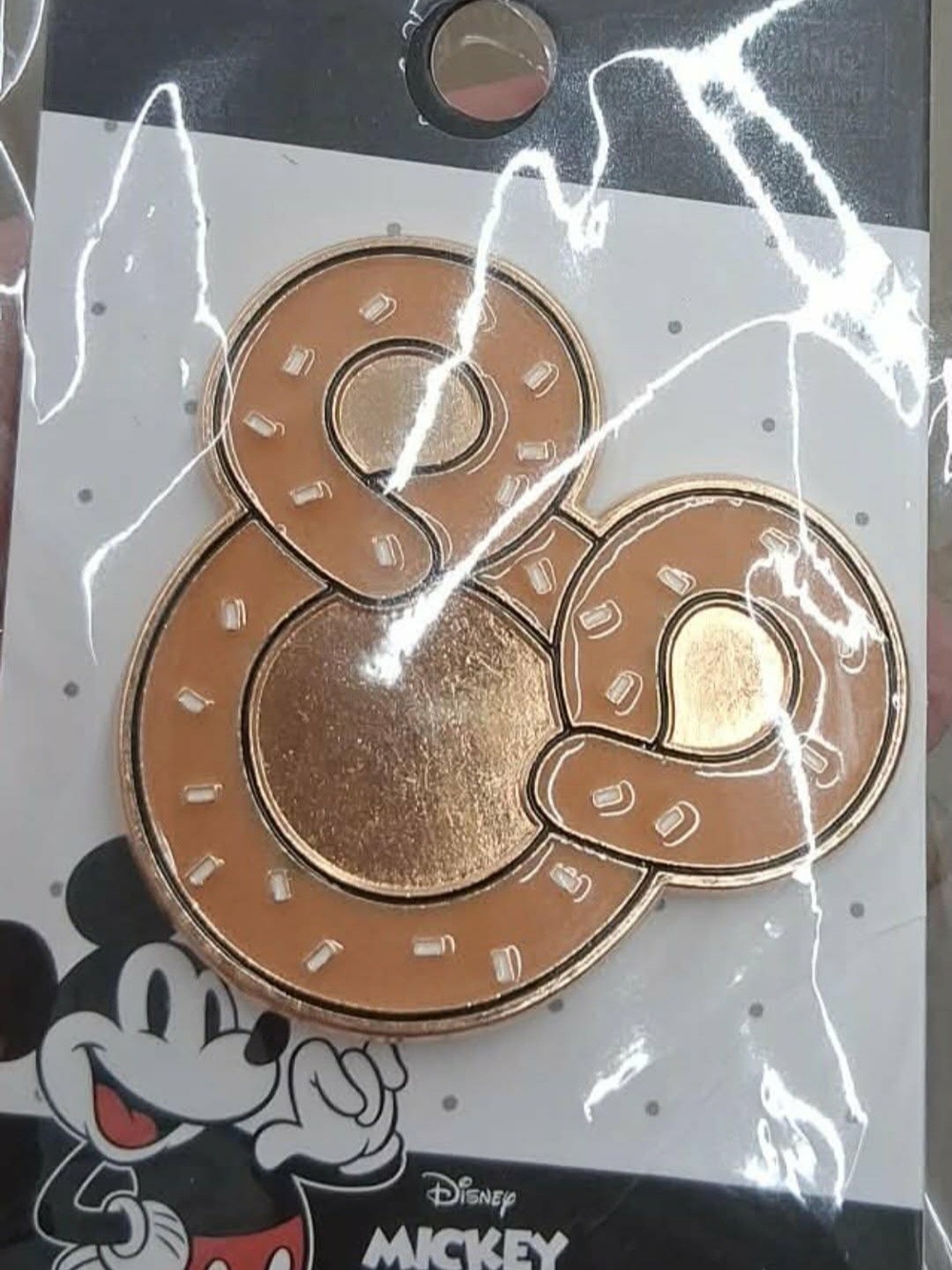New Disney Mickey Mouse Pretzel Pin